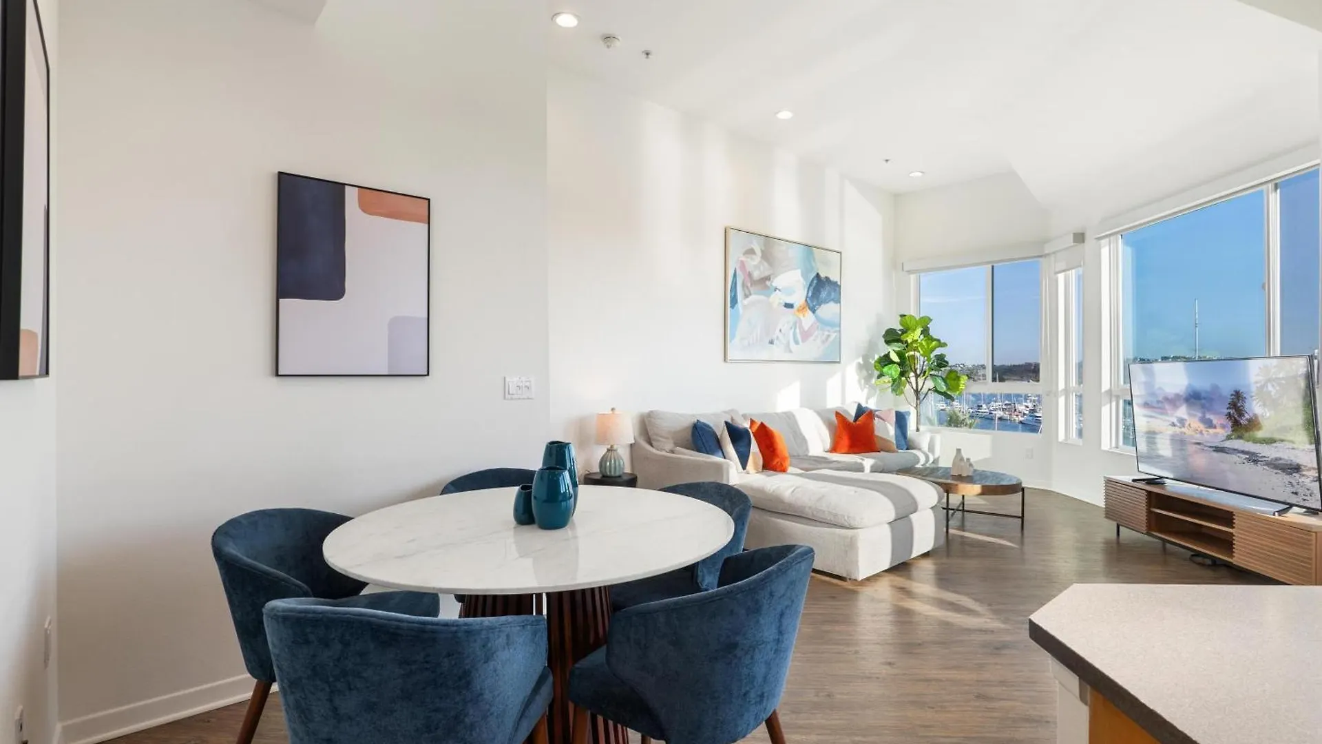 The Crystal 3 Level Penthouse - Marvelous Marina Views 2Br Apartment Los Angeles